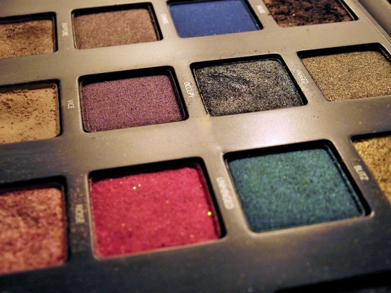 Comment bien choisir les couleurs sur ma palette de maquillage ?